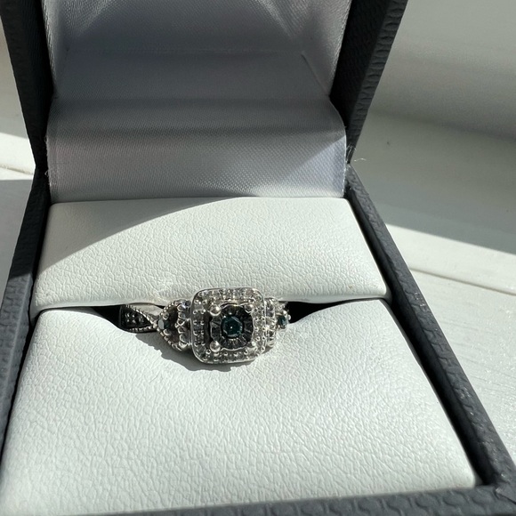 Blue & White Diamond Promise Ring - Picture 14 of 14